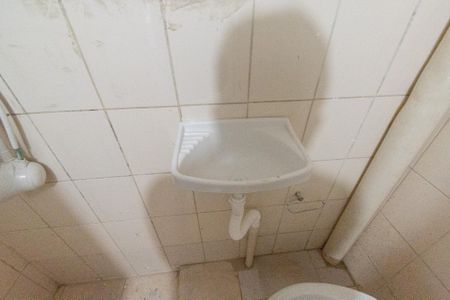 Banheiro Social de kitnet/studio para alugar com 1 quarto, 12m² em Ipiranga, São Paulo