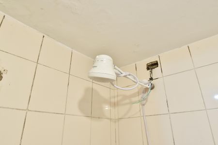 Banheiro de kitnet/studio para alugar com 1 quarto, 12m² em Ipiranga, São Paulo