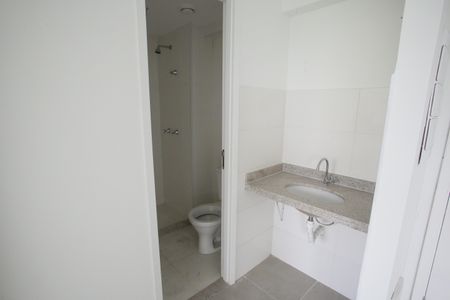 Banheiro de apartamento à venda com 2 quartos, 60m² em Taquara, Rio de Janeiro