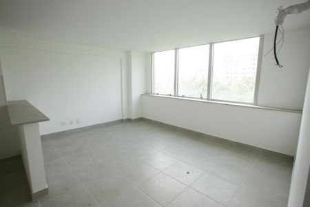 Sala de apartamento à venda com 2 quartos, 60m² em Taquara, Rio de Janeiro