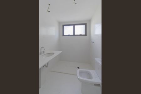 Apartamento à venda com 155m², 3 quartos e 2 vagasBanheiro da Suíte 2