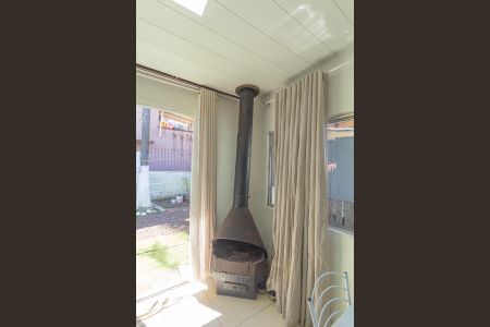 Detalhe da Sala de casa para alugar com 2 quartos, 50m² em Mathias Velho, Canoas
