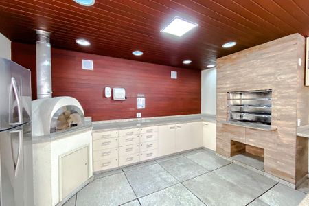 Apartamento à venda com 145m², 3 quartos e 2 vagas Apartamento à venda com 145m², 3 quartos e 2 vagasÁrea comum - Churrasqueira