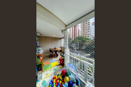 Apartamento à venda com 145m², 3 quartos e 2 vagas Apartamento à venda com 145m², 3 quartos e 2 vagasVaranda da Sala