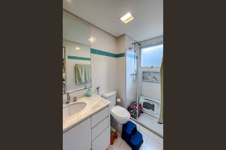 Apartamento à venda com 145m², 3 quartos e 2 vagas Apartamento à venda com 145m², 3 quartos e 2 vagasBanheiro da Suíte 1