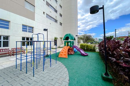 Apartamento à venda com 145m², 3 quartos e 2 vagas Apartamento à venda com 145m², 3 quartos e 2 vagasÁrea comum - Playground
