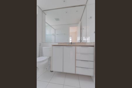 Apartamento para alugar com 65m², 1 quarto e 2 vagas Apartamento para alugar com 65m², 1 quarto e 2 vagasBanheiro da Suíte