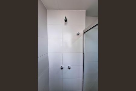 Apartamento à venda com 83m², 2 quartos e 2 vagas Apartamento à venda com 83m², 2 quartos e 2 vagasBanheiro da Suíte