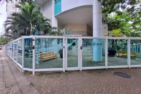 Apartamento à venda com 83m², 2 quartos e 2 vagas Apartamento à venda com 83m², 2 quartos e 2 vagasFachada