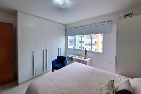 Apartamento à venda com 83m², 2 quartos e 2 vagas Apartamento à venda com 83m², 2 quartos e 2 vagasSuíte