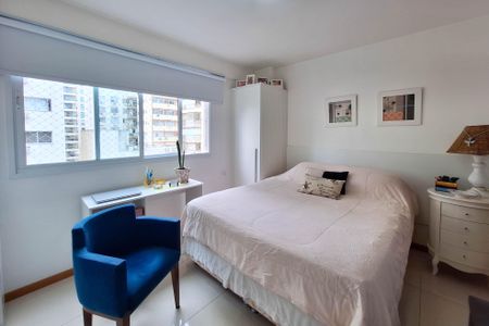 Apartamento à venda com 83m², 2 quartos e 2 vagas Apartamento à venda com 83m², 2 quartos e 2 vagasSuíte