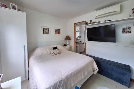 Apartamento à venda com 83m², 2 quartos e 2 vagas Apartamento à venda com 83m², 2 quartos e 2 vagasSuíte