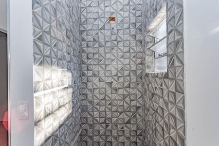 Banheiro de casa para alugar com 2 quartos, 40m² em Jardim Seckler, São Paulo