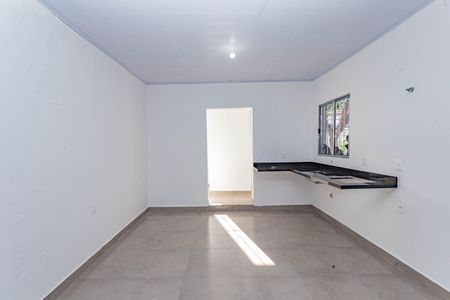 Sala e cozinha de casa para alugar com 2 quartos, 40m² em Jardim Seckler, São Paulo