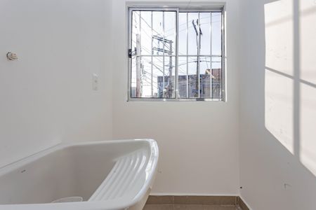 Área de Serviço de casa para alugar com 2 quartos, 40m² em Jardim Seckler, São Paulo