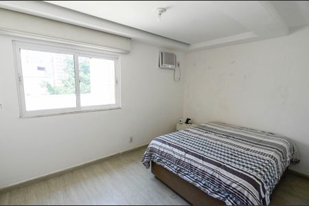 Apartamento à venda com 158m², 3 quartos e 1 vaga Apartamento à venda com 158m², 3 quartos e 1 vagaQuarto 2