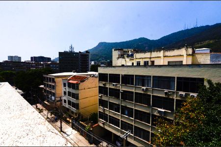 Apartamento à venda com 158m², 3 quartos e 1 vaga Apartamento à venda com 158m², 3 quartos e 1 vagaTerraço