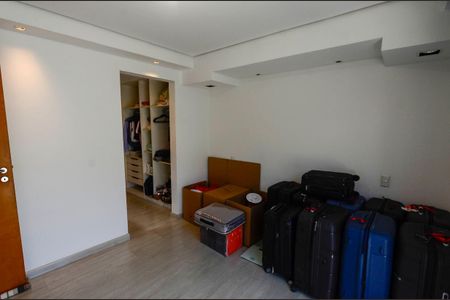 Apartamento à venda com 158m², 3 quartos e 1 vaga Apartamento à venda com 158m², 3 quartos e 1 vagaSuíte