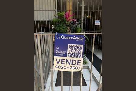Apartamento à venda com 158m², 3 quartos e 1 vaga Apartamento à venda com 158m², 3 quartos e 1 vagaPlaca