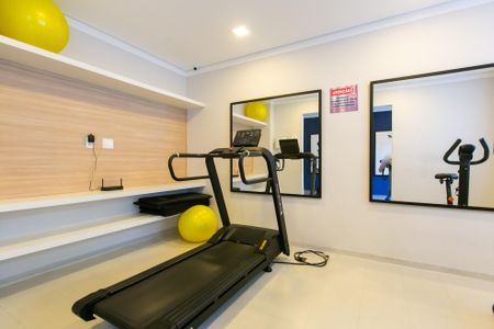 Apartamento para alugar com 32m², 2 quartos e sem vaga Apartamento para alugar com 32m², 2 quartos e sem vagaÁrea comum - Academia