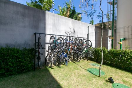 Apartamento para alugar com 32m², 2 quartos e sem vaga Apartamento para alugar com 32m², 2 quartos e sem vagaÁrea comum - Bicicletário