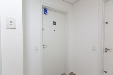 Apartamento para alugar com 32m², 2 quartos e sem vaga Apartamento para alugar com 32m², 2 quartos e sem vagaEntrada