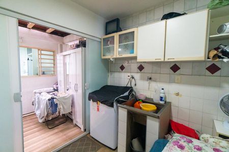 Casa à venda com 103m², 2 quartos e 1 vagaÁrea de Serviço