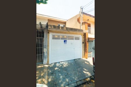 Casa à venda com 103m², 2 quartos e 1 vagaFachada