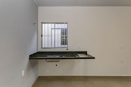 Cozinha de casa para alugar com 1 quarto, 30m² em Jardim Seckler, São Paulo