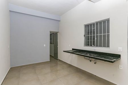 Cozinha e Área de Serviço de casa para alugar com 1 quarto, 20m² em Jardim Seckler, São Paulo