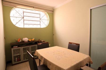 Apartamento à venda com 93m², 3 quartos e 1 vaga Apartamento à venda com 93m², 3 quartos e 1 vagaSala de Jantar