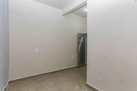 Quarto de casa para alugar com 1 quarto, 25m² em Jardim Seckler, São Paulo