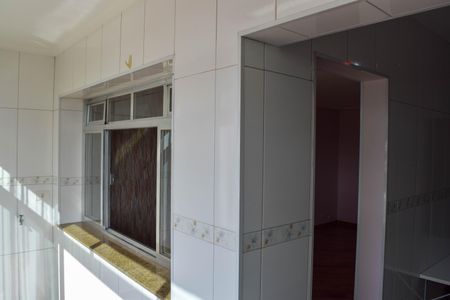 Apartamento à venda com 73m², 2 quartos e 1 vagaÁrea de Serviço