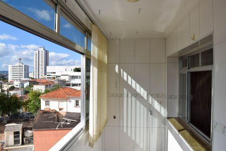 Apartamento à venda com 73m², 2 quartos e 1 vagaÁrea de Serviço