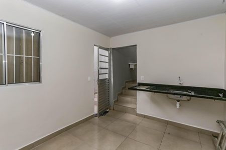 Banheiro de casa para alugar com 1 quarto, 35m² em Jardim Seckler, São Paulo