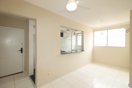 Sala de apartamento para alugar com 2 quartos, 44m² em Campo Grande, Rio de Janeiro