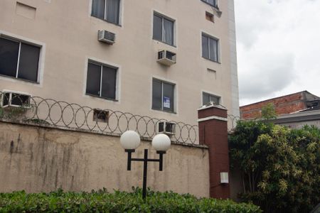 Apartamento para alugar com 44m², 2 quartos e 1 vaga Apartamento para alugar com 44m², 2 quartos e 1 vagaFachada