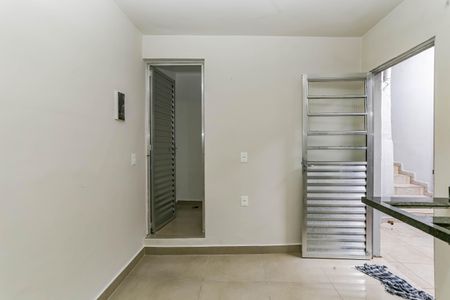 Cozinha de casa para alugar com 1 quarto, 30m² em Jardim Seckler, São Paulo