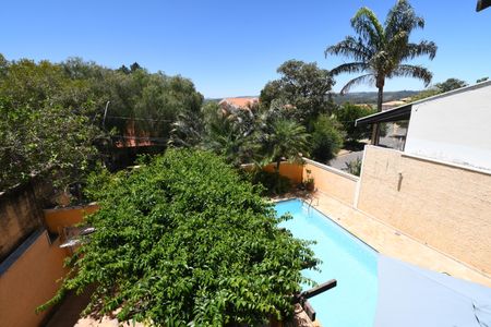 Casa de condomínio para alugar com 476m², 4 quartos e 2 vagasVista