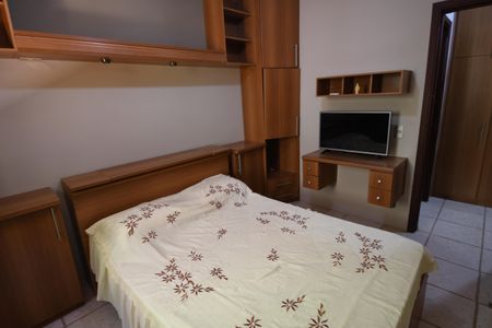 Casa de condomínio para alugar com 476m², 4 quartos e 2 vagasQuarto 2 - Suíte