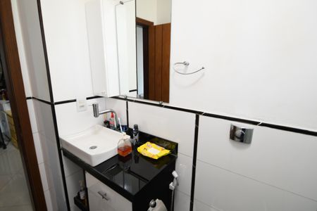 Casa de condomínio para alugar com 476m², 4 quartos e 2 vagasBanheiro 1 - Suíte