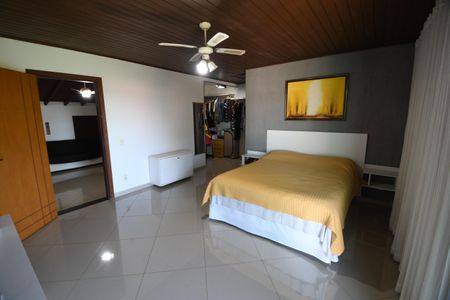 Casa de condomínio para alugar com 476m², 4 quartos e 2 vagasQuarto 1 - Suíte