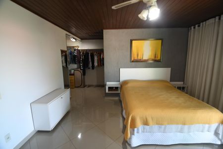 Casa de condomínio para alugar com 476m², 4 quartos e 2 vagasQuarto 1 - Suíte