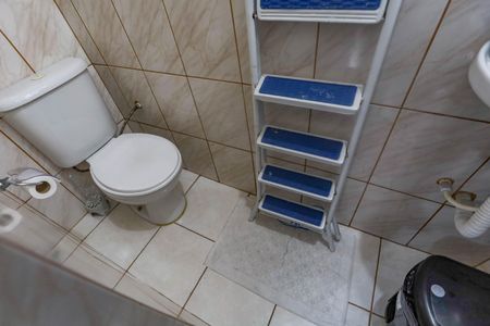 Casa à venda com 146m², 4 quartos e 2 vagasCasa 2 - banheiro social 