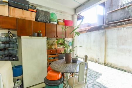 Casa à venda com 146m², 4 quartos e 2 vagasÁrea de serviço 