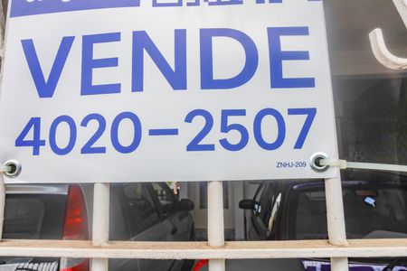 Casa à venda com 146m², 4 quartos e 2 vagasPlaca código 