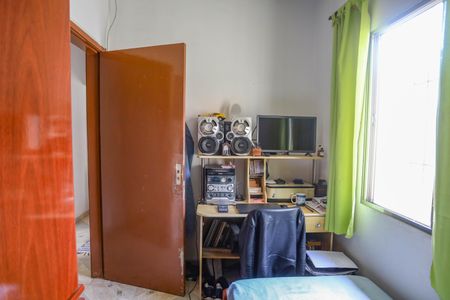 Casa à venda com 146m², 4 quartos e 2 vagasCasa 1 - quarto 2