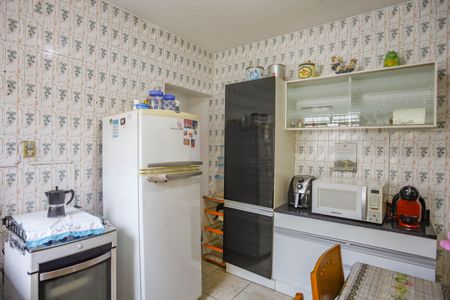 Casa à venda com 146m², 4 quartos e 2 vagasCasa 1 - cozinha 