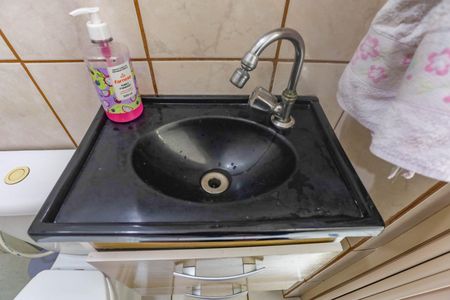 Casa à venda com 146m², 4 quartos e 2 vagasCasa 2 - Banheiro da suíte 