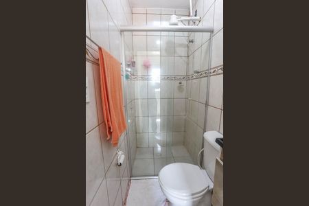 Casa à venda com 146m², 4 quartos e 2 vagasCasa 2 - Banheiro da suíte 